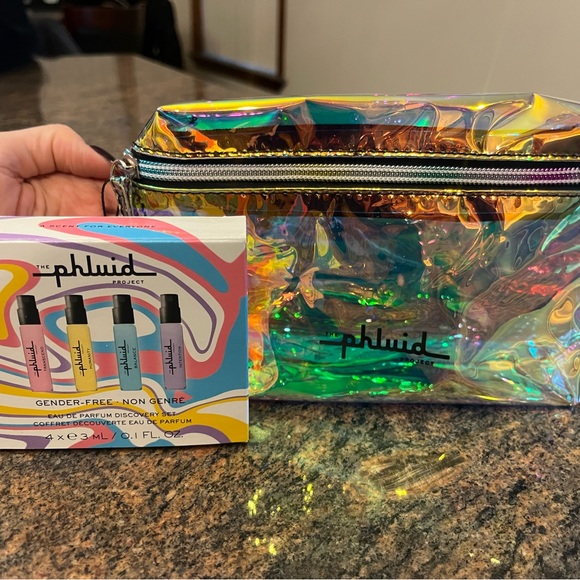 The Phluid Project Clear PVC Fannypack with free gift 4-pc spray set. New! Vegan - Picture 9 of 14